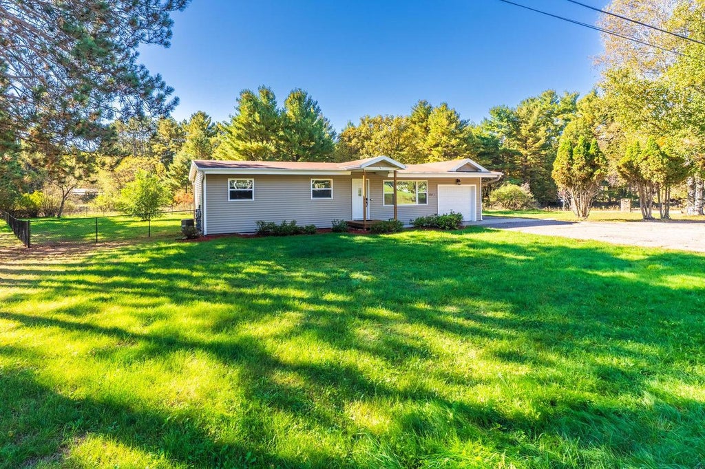 Photo of 2811 Northwestern AVENUE, Wausau, WI 54403 (MLS # 22605169)