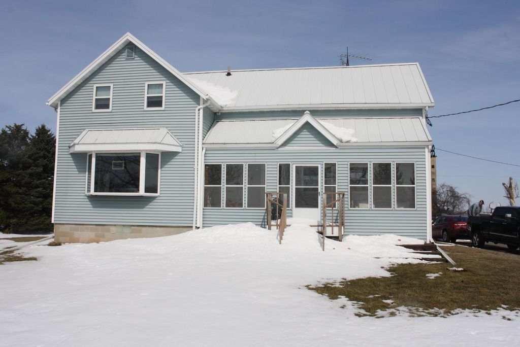 Photo of W2350 Greiner ROAD, Freedom, WI 54913 (MLS # 50322530)