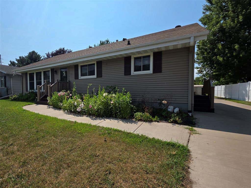 Photo of 3836 33rd STREET, La Crosse, WI 54601 (MLS # 1603720)