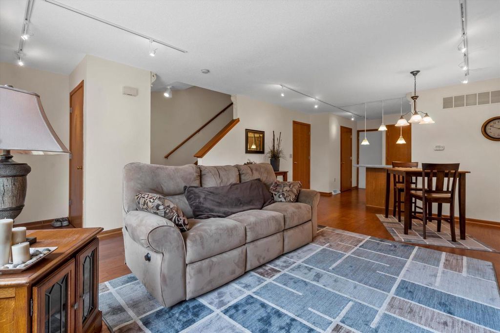 Photo of 10380 W Whitnall Edge CIRCLE #H, Franklin, WI 53132 (MLS # 1941473)