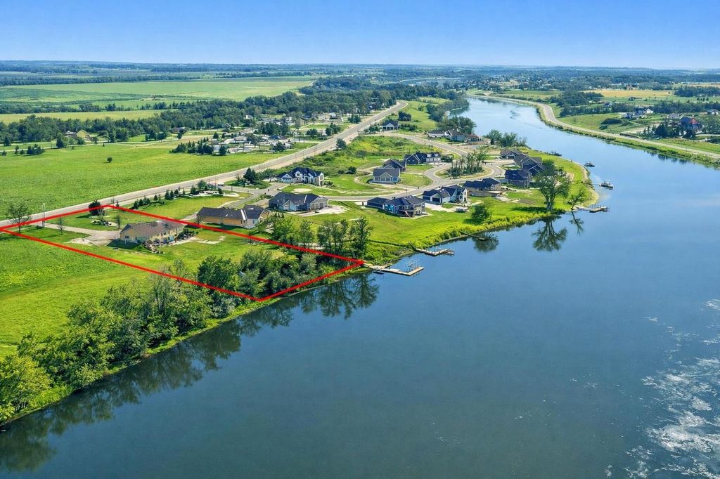 Photo of 4207 Lost Dauphin ROAD, De Pere, WI 54115 (MLS # 50323650)