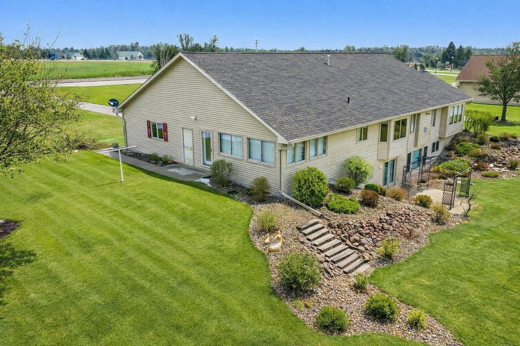 Photo of 4207 Lost Dauphin ROAD, De Pere, WI 54115 (MLS # 50323650)