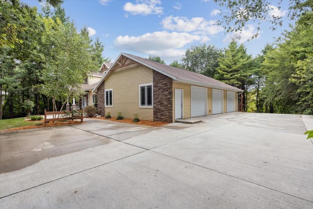 Photo of 9419 N Raven COURT, Milton, WI 53563 (MLS # 2010664)