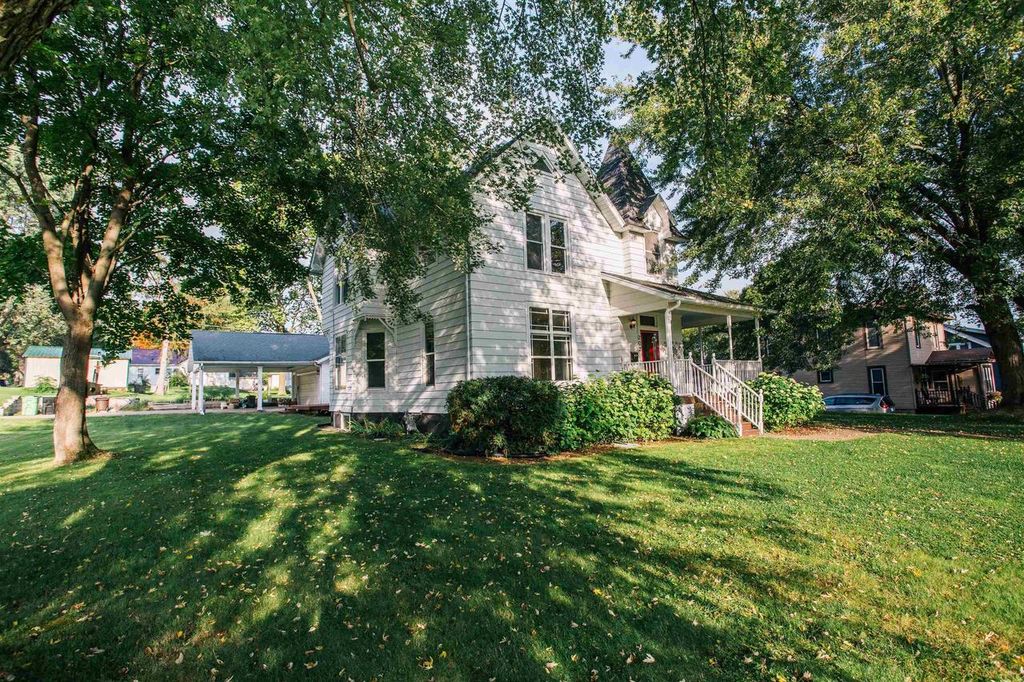 Photo of 202 Clay STREET, Neillsville, WI 54456 (MLS # 22504422)
