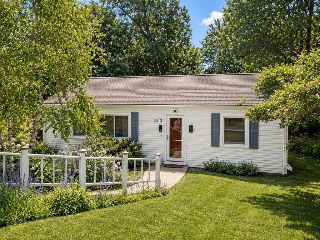 Photo of 5513 Old Middleton ROAD, Madison, WI 53705 (MLS # 2026729)