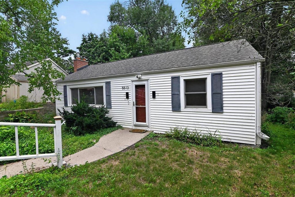 Photo of 5513 Old Middleton ROAD, Madison, WI 53705 (MLS # 2026729)