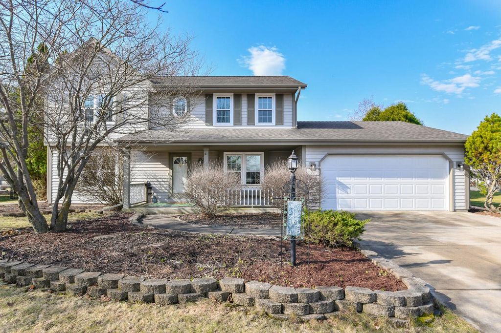 Photo of W176S8429 Clearbrook DRIVE, Muskego, WI 53150 (MLS # 1955194)