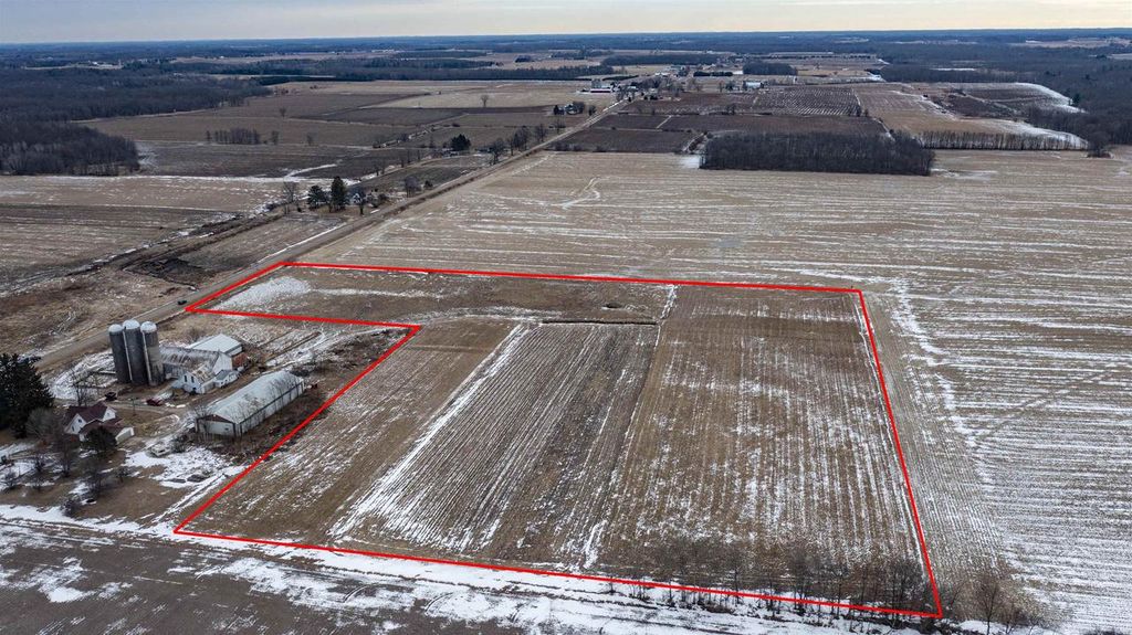 Photo of E7017 Symco ROAD, Bear Creek, WI 54922 (MLS # 50321767)