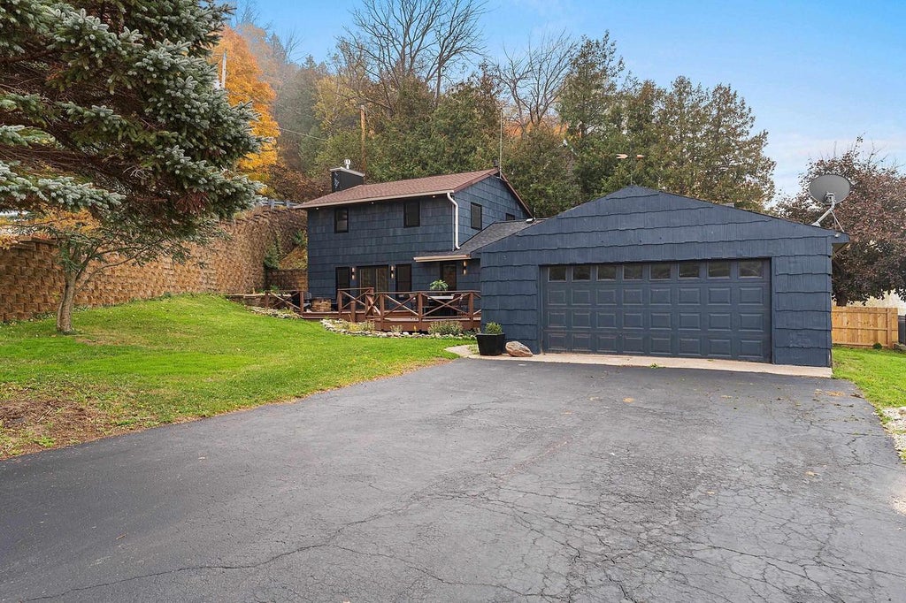 Photo of 5369 Edgewater Beach ROAD, Green Bay, WI 54311 (MLS # 50334688)