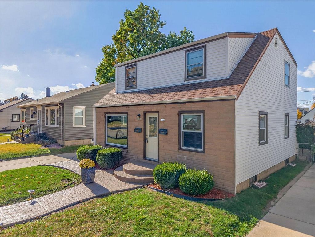 Photo of 3435 S 2nd STREET, Milwaukee, WI 53207 (MLS # 1942285)