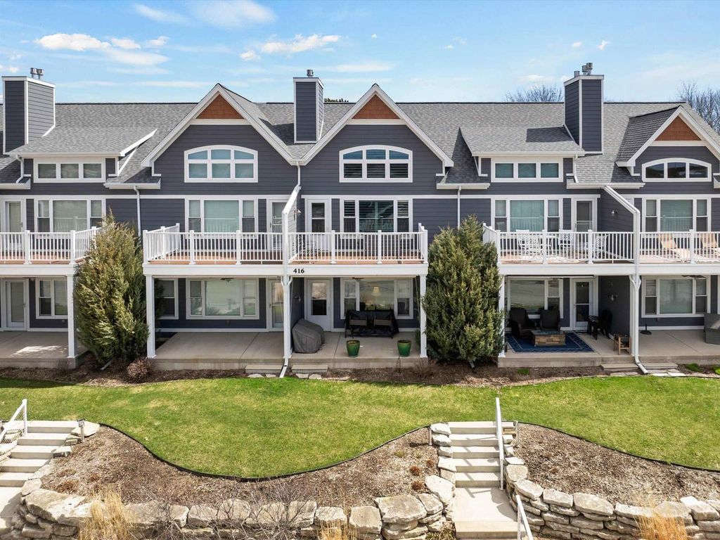 Photo of 416 S 3rd AVENUE, Sturgeon Bay, WI 54235 (MLS # 50324280)