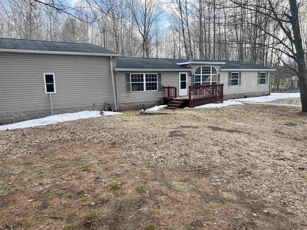 Photo of W3391 Sand Ridge ROAD, Peshtigo, WI 54157 (MLS # 50323202)