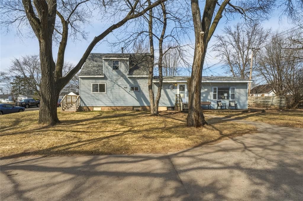 Photo of 819 Harriet STREET, Altoona, WI 54720 (MLS # 1597331)