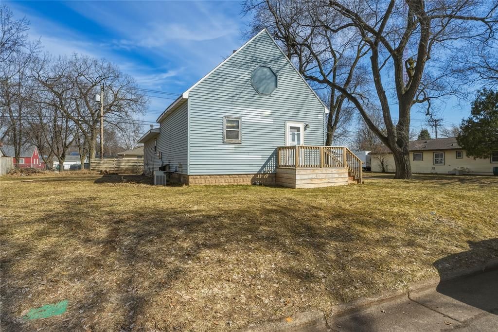 Photo of 819 Harriet STREET, Altoona, WI 54720 (MLS # 1597331)