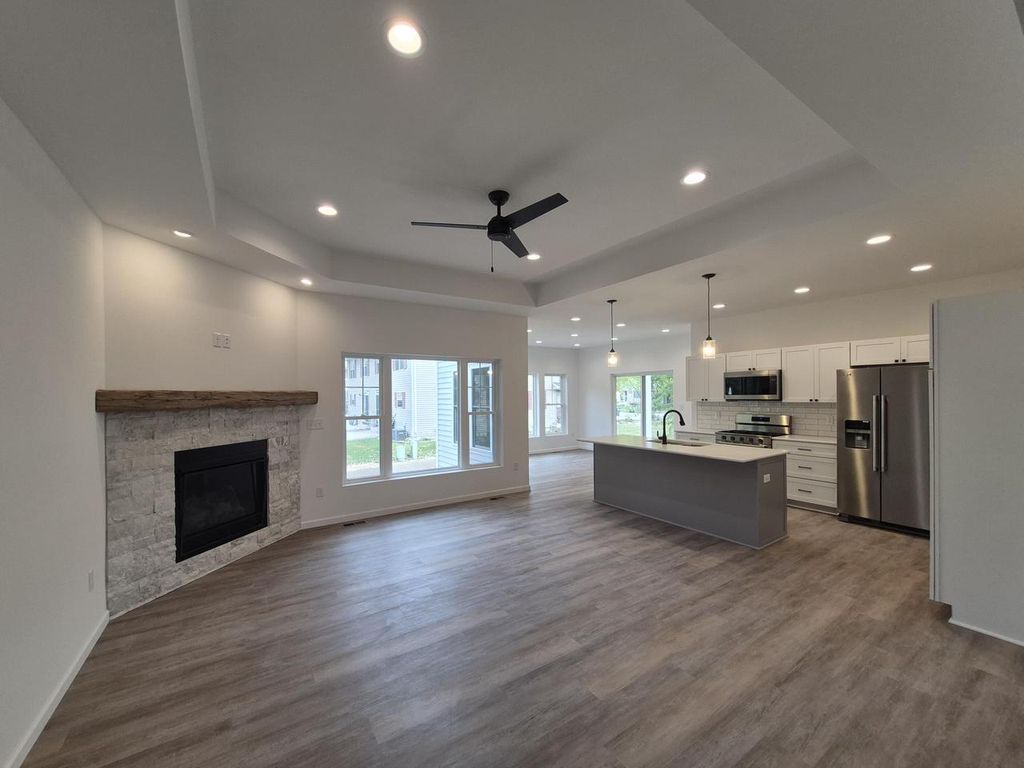 Photo of 3360 E Grange AVENUE, Cudahy, WI 53110 (MLS # 1939248)