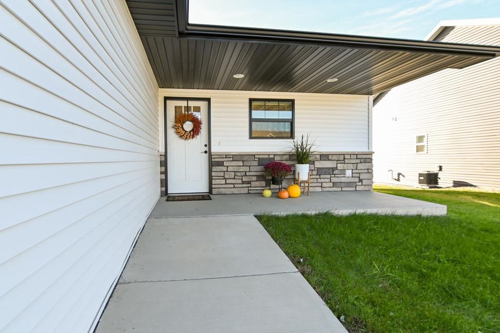 Photo of 601 Hammen COURT, Kaukauna, WI 54130 (MLS # 50318606)