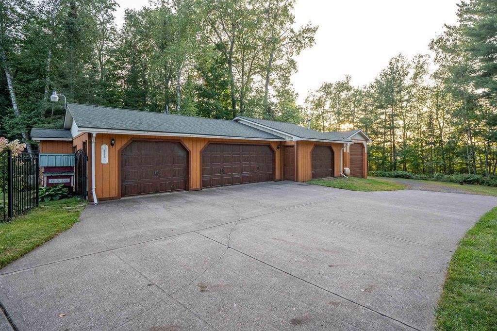 Photo of 8280 S County Rd A, Superior, WI 54880 (MLS # 6123576)