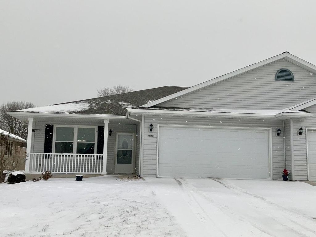 Photo of 1819 Settlement TRAIL, Sheboygan, WI 53081 (MLS # 1946112)