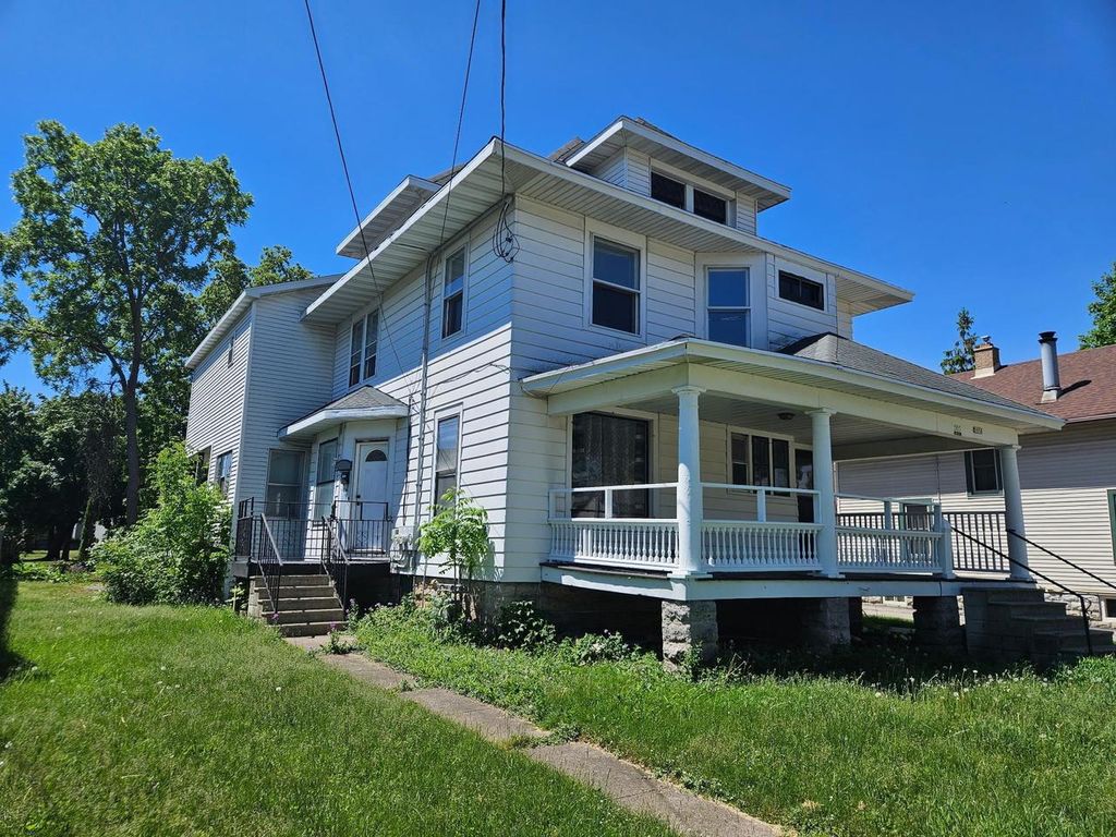 Photo of 505 W Irving AVENUE, Oshkosh, WI 54901 (MLS # 2025061)