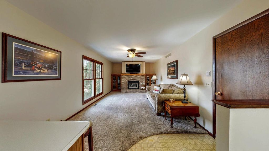 Photo of 532 N Stevens AVENUE, Jefferson, WI 53549 (MLS # 2019150)