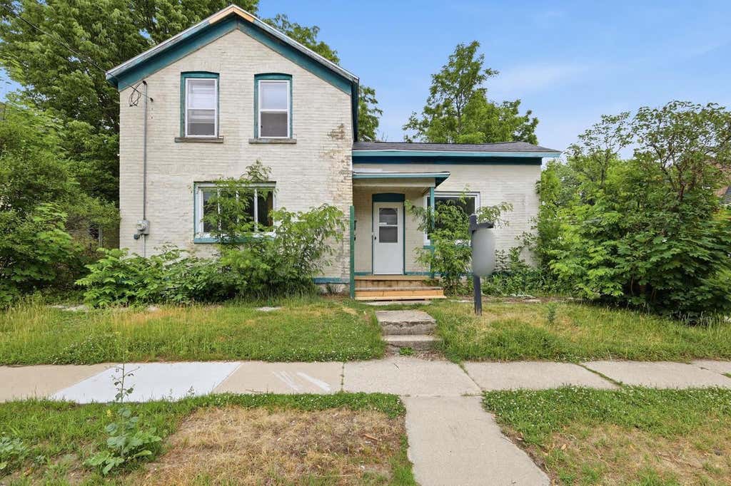 Photo of 814 Cole STREET, Watertown, WI 53094 (MLS # 2025332)