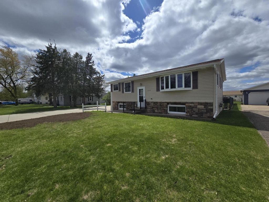 Photo of 2630 2nd Street South ST, Wisconsin Rapids, WI 54494 (MLS # 22601904)