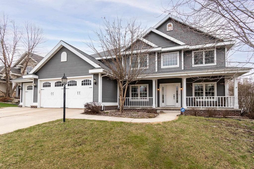 Photo of 1226 Wenzel WAY, Waunakee, WI 53597 (MLS # 2019519)