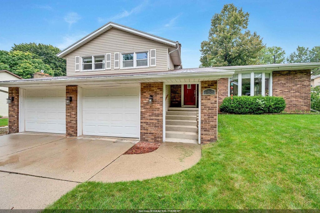 Photo of 158 Winchester WAY, Green Bay, WI 54302 (MLS # 50332417)