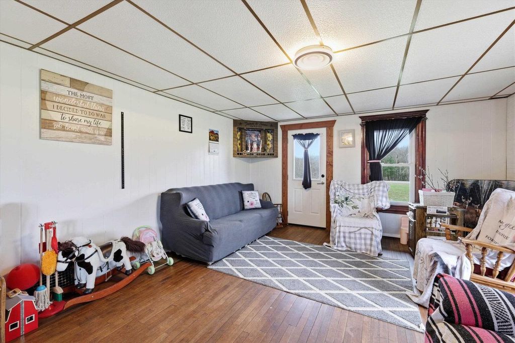 Photo of N8424 Nollenberg ROAD, Manawa, WI 54949 (MLS # 50323881)