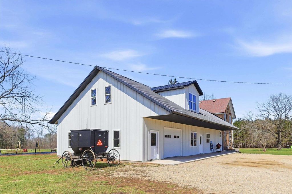 Photo of N8424 Nollenberg ROAD, Manawa, WI 54949 (MLS # 50323881)