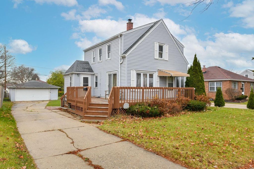 Photo of 4747 S 21st STREET, Milwaukee, WI 53221 (MLS # 1944052)