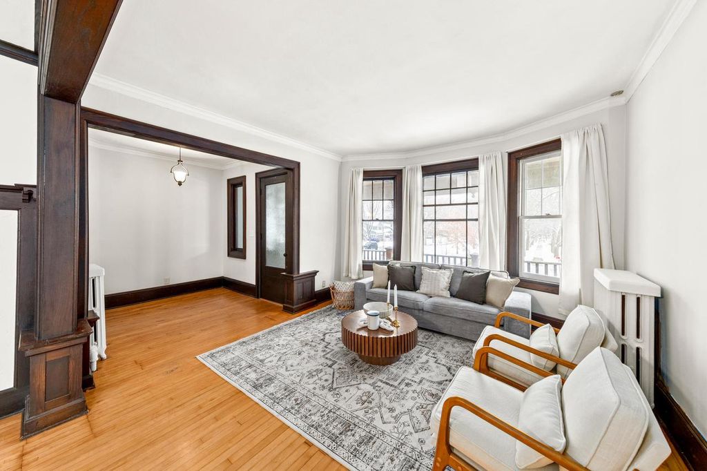 Photo of 3563 N Maryland AVENUE #3565, Shorewood, WI 53211 (MLS # 1944497)