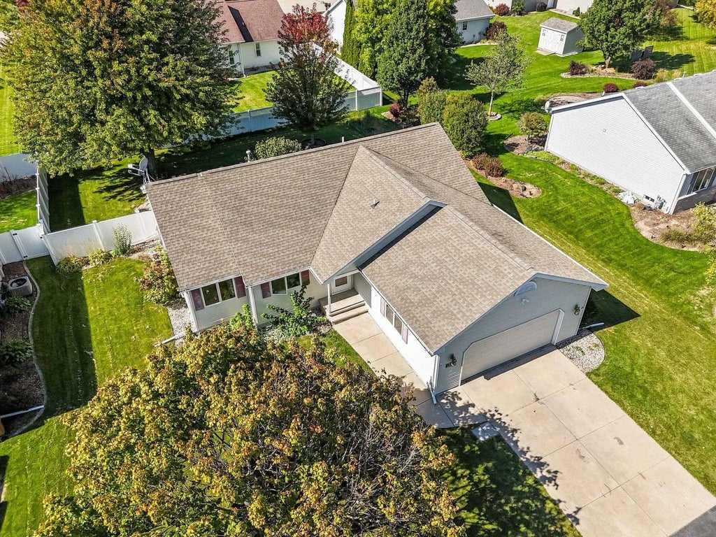 Photo of 1218 Chelsea COURT, Menasha, WI 54952 (MLS # 50333472)