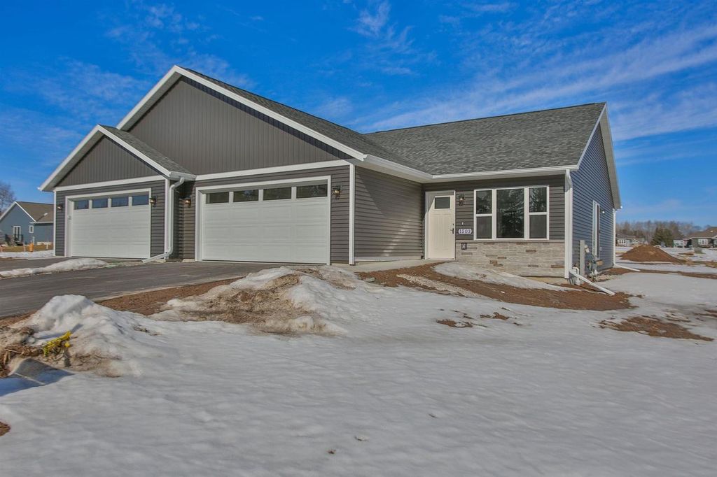 Photo of 1503 E 23rd STREET #GR39, Marshfield, WI 54449 (MLS # 22601217)