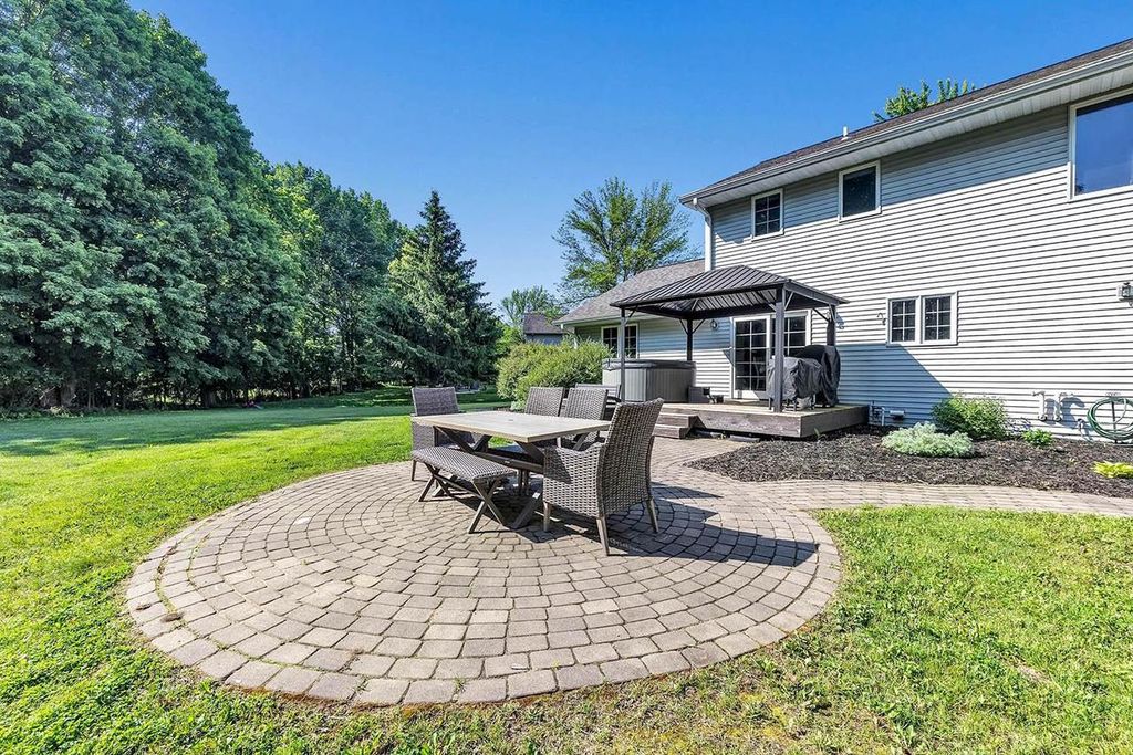Photo of 210 S Birch AVENUE, Gillett, WI 54124 (MLS # 50316819)