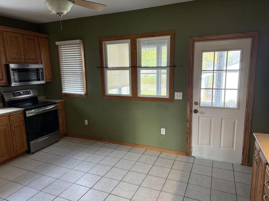 Photo of 2025 State Road, La Crosse, WI 54601 (MLS # 1940606)