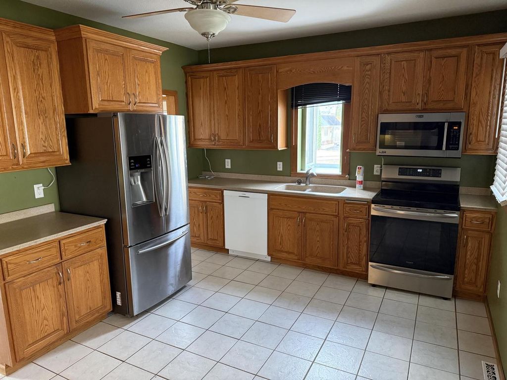 Photo of 2025 State Road, La Crosse, WI 54601 (MLS # 1940606)