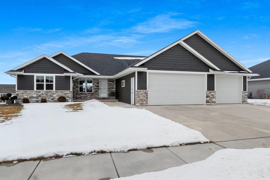 Photo of 2885 Sussex ROAD, Green Bay, WI 54311 (MLS # 50320973)