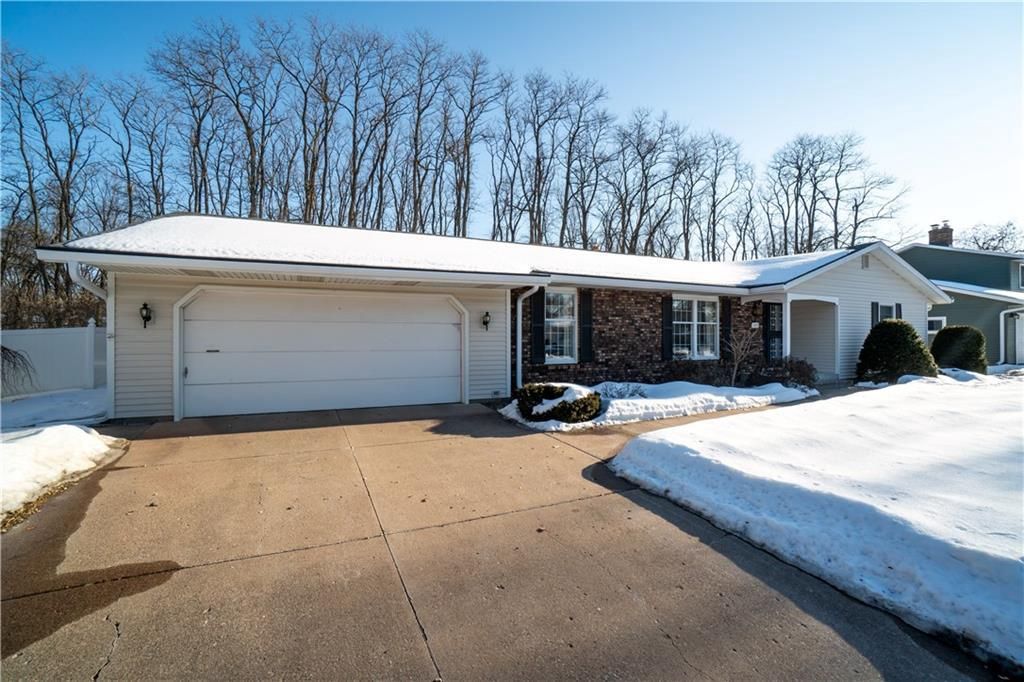 Photo of 1323 Nixon AVENUE, Eau Claire, WI 54701 (MLS # 1598337)