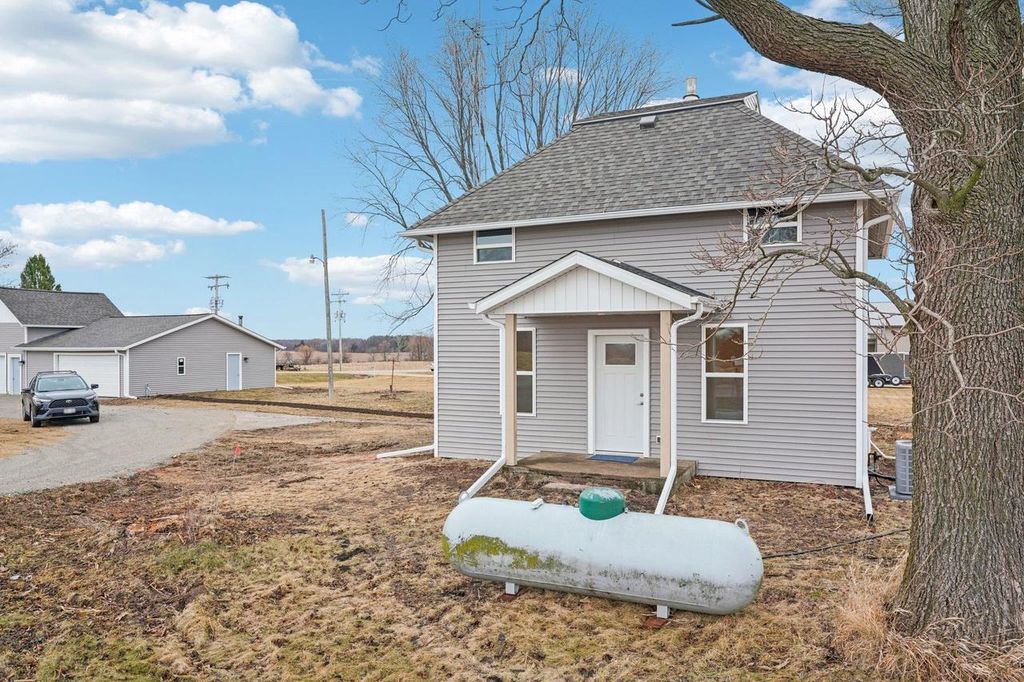 Photo of N5288 County Road D, Helenville, WI 53137 (MLS # 2018278)