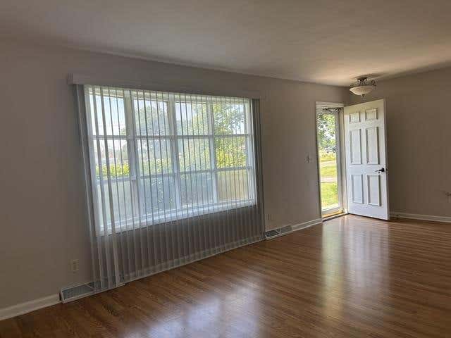 Photo of 1547 Ivory DRIVE, Sun Prairie, WI 53590 (MLS # 2027192)