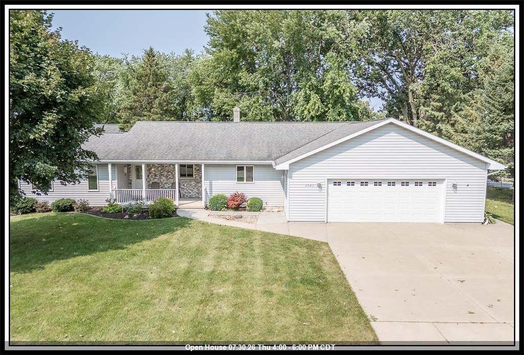 Photo of 2507 N Lisa STREET, Appleton, WI 54914 (MLS # 50329916)