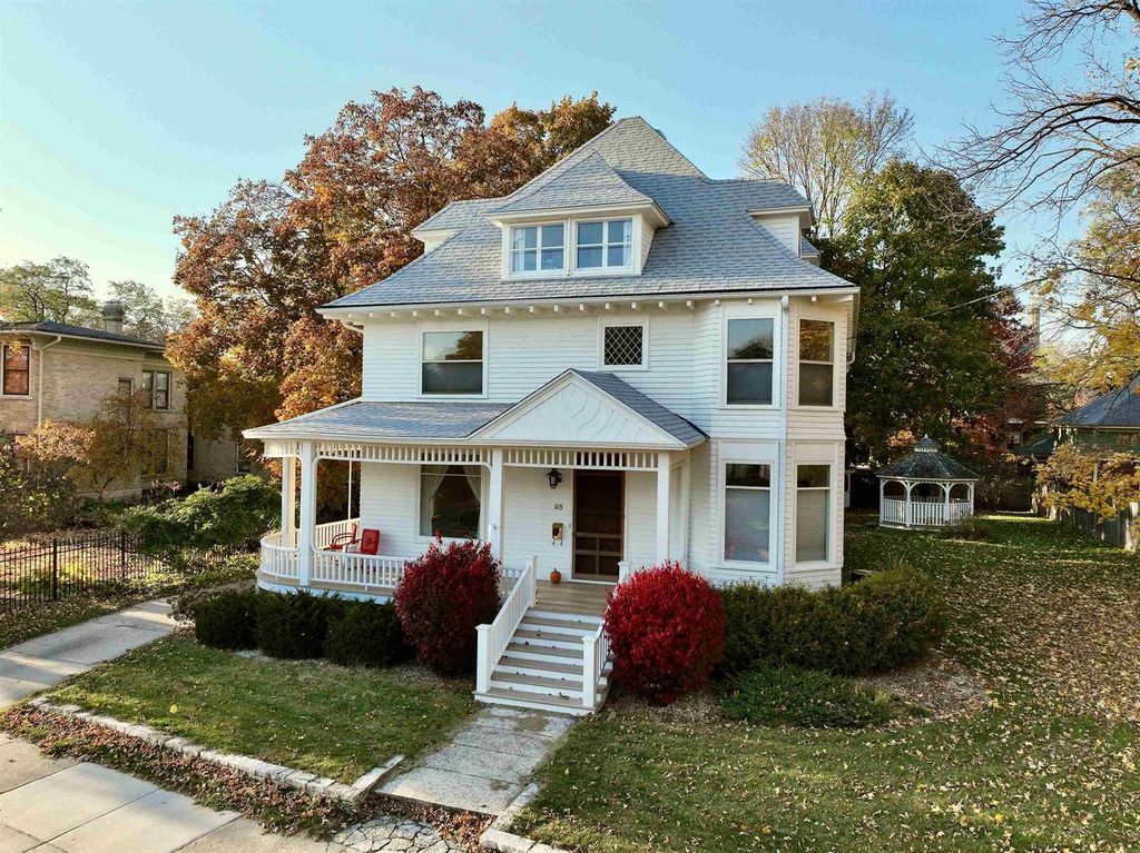 Photo of 615 Saint Lawrence AVENUE, Janesville, WI 53545 (MLS # 2014679)