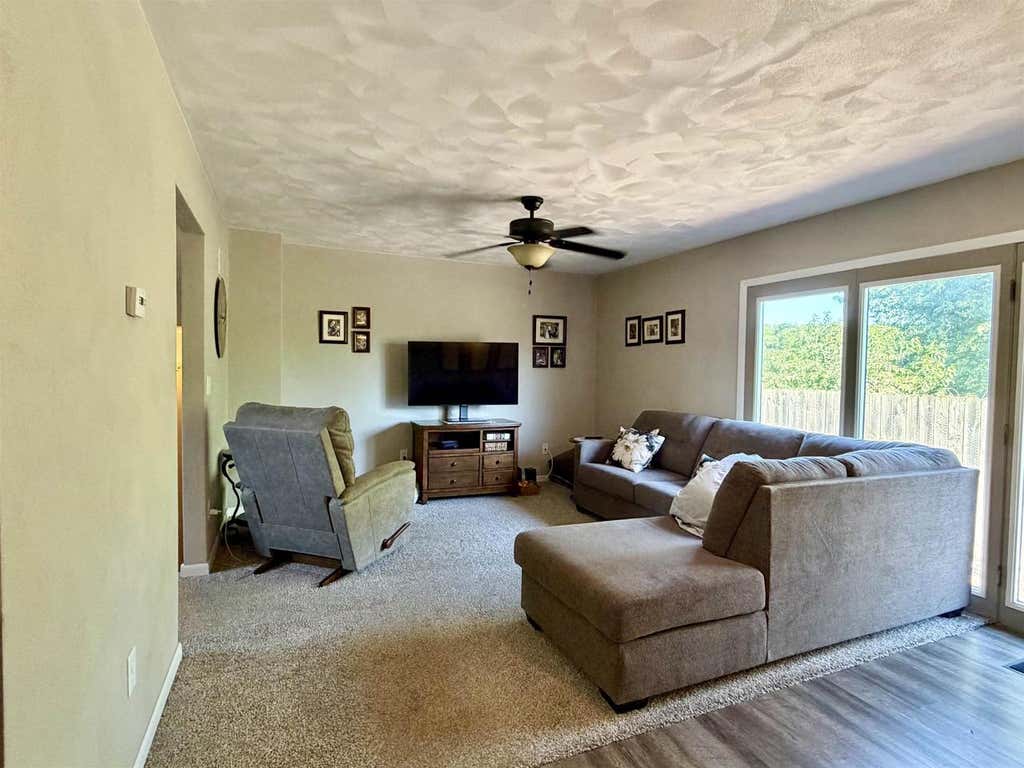 Photo of 2532 W Memorial DRIVE, Janesville, WI 53548 (MLS # 2028023)