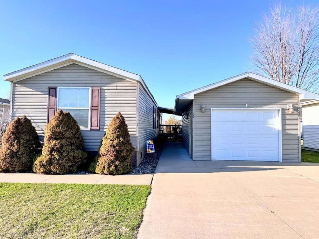 Photo of 33166 Larry LANE #30, Prairie Du Chien, WI 53821 (MLS # 2020531)