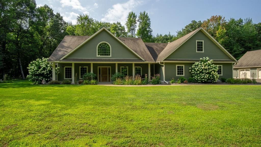 Photo of 14585 E Curler ROAD, Fall Creek, WI 54742 (MLS # 1598979)