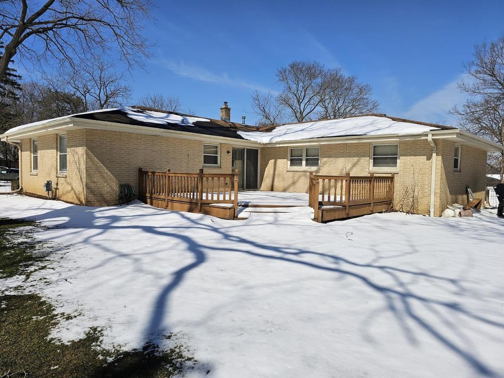Photo of 744 N 119 STREET, Wauwatosa, WI 53226 (MLS # 1954490)