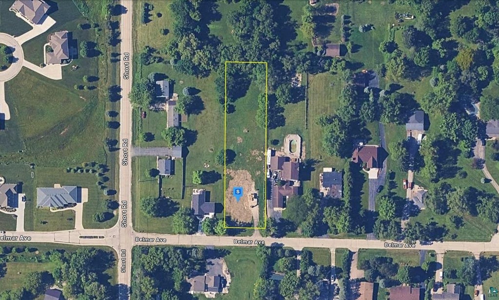 Photo of 6114 Belmar AVENUE, Racine, WI 53402 (MLS # 6127750)