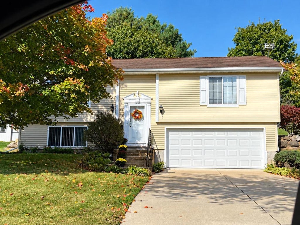 Photo of 578 Summit AVENUE, Monticello, WI 53570 (MLS # 2034944)