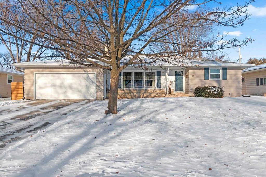 Photo of 155 Custer COURT, Green Bay, WI 54301 (MLS # 50320242)